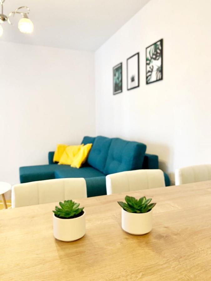 Fort Wola 12B By Homeprime Warsaw Ngoại thất bức ảnh