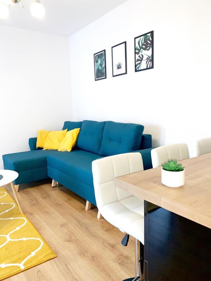 Fort Wola 12B By Homeprime Warsaw Ngoại thất bức ảnh