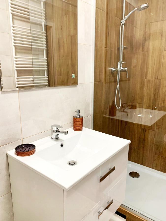 Fort Wola 12B By Homeprime Warsaw Ngoại thất bức ảnh